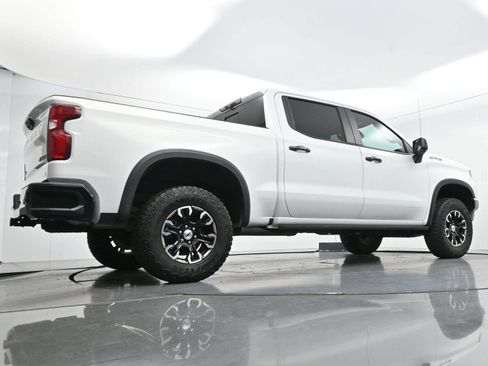Used 2023 Chevrolet Silverado 1500 ZR2 w/ Technology Package AWD/4WD image 51