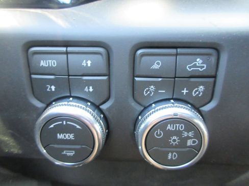 New 2026 GMC Sierra 1500 AT4X AWD/4WD image 17
