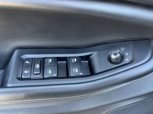 Used 2024 Jeep Grand Cherokee L Laredo image 26