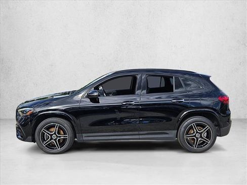 Used 2025 Mercedes-Benz GLA 250 image 9