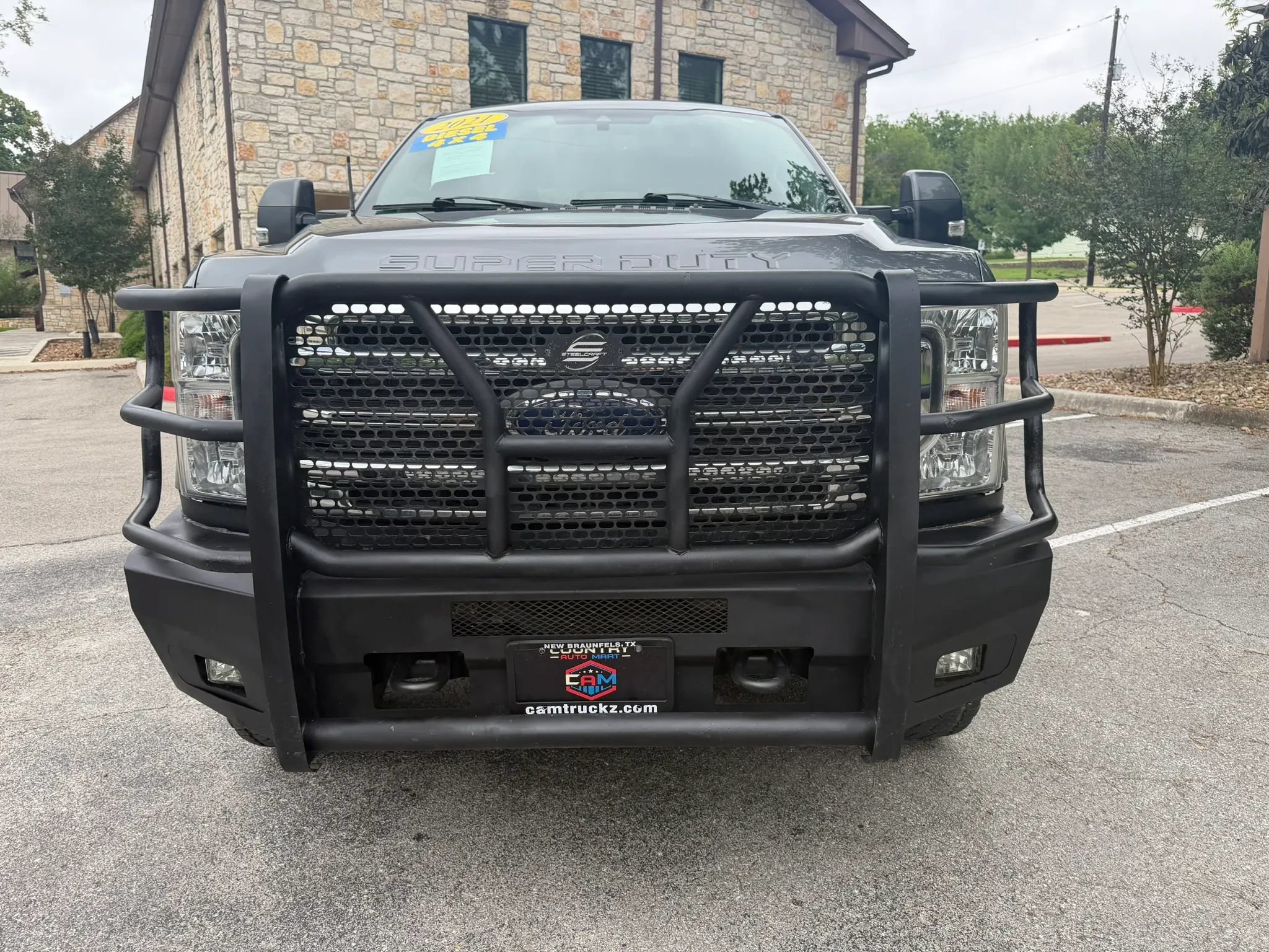 Used 2021 Ford F250 Lariat w/ FX4 Off-Road Package AWD/4WD image 2