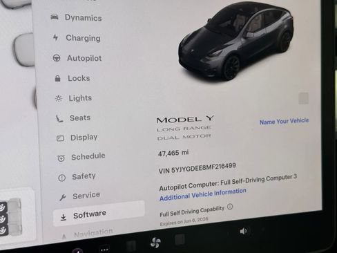 Used 2021 Tesla Model Y Long Range image 15