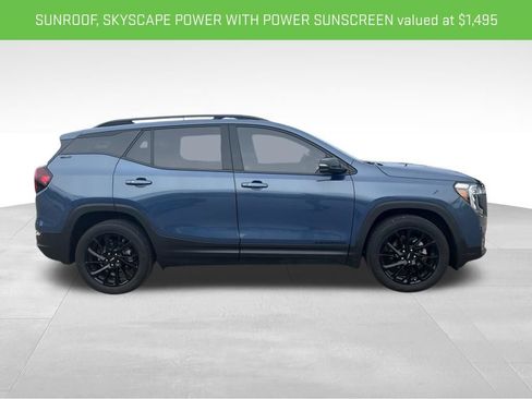 Certified 2024 GMC Terrain SLT w/ Elevation Edition AWD/4WD image 3