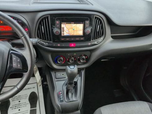 Used 2022 RAM ProMaster City Wagon image 16