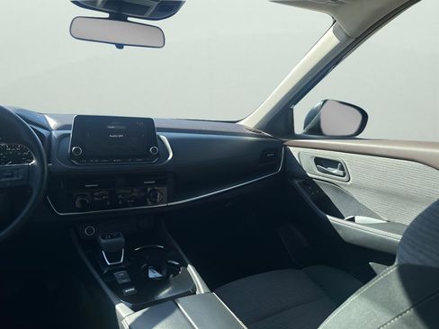 Used 2021 Nissan Rogue S image 23