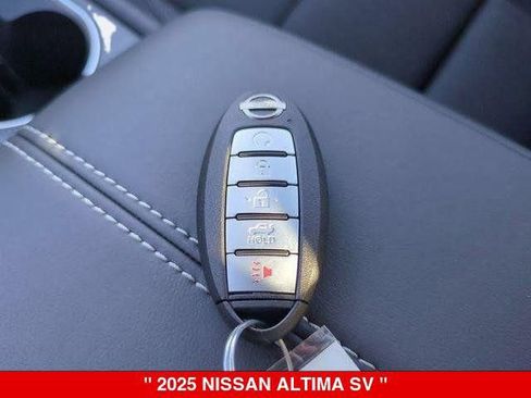 New 2025 Nissan Altima 2.5 SV w/ SV Premium Package FWD image 32
