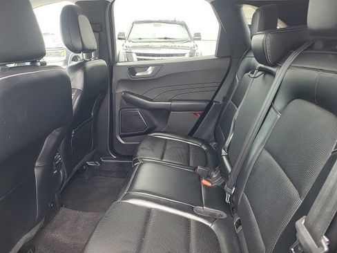 Used 2023 Ford Escape Platinum AWD/4WD image 16