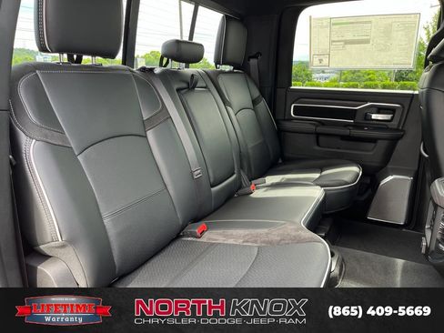 New 2026 RAM 2500 Laramie AWD/4WD image 24
