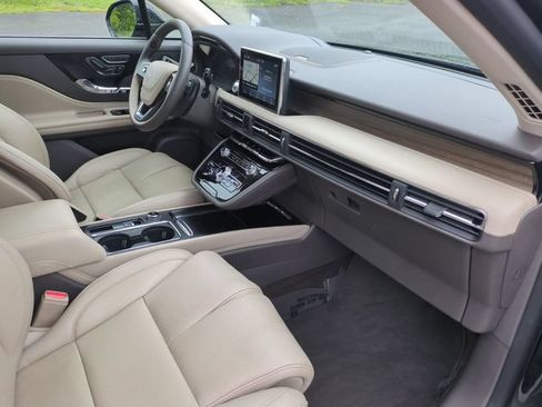Used 2022 Lincoln Corsair Reserve w/ Equipment Group 201A AWD/4WD image 36