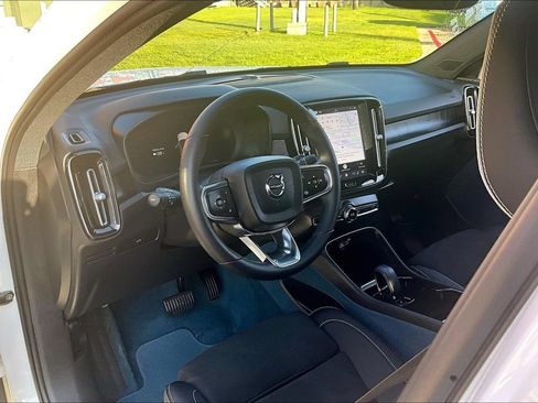 Certified 2023 Volvo C40 P8 Recharge Ultimate AWD/4WD image 17