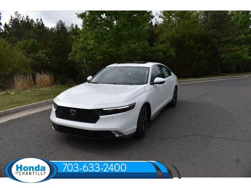 New 2026 Honda Accord Hybrid Touring image 3