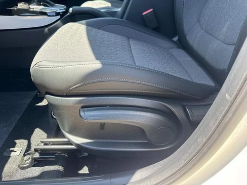 New 2026 Kia Seltos S FWD image 18