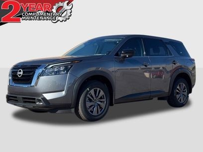 New 2025 Nissan Pathfinder S