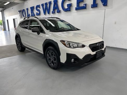 Used 2022 Subaru Crosstrek 2.5i Sport w/ Moonroof Package AWD/4WD image 5