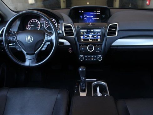 Used 2018 Acura RDX w/ Technology Package FWD image 16