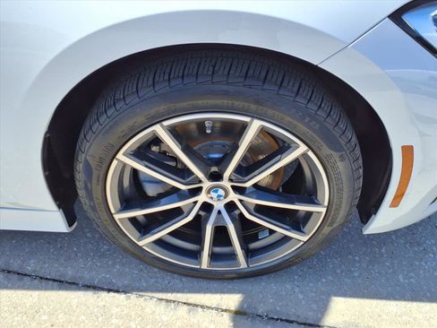 Used 2020 BMW 330i Sedan w/ Premium Package image 9