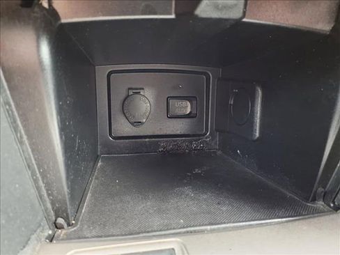 Used 2010 Toyota Camry SE image 18