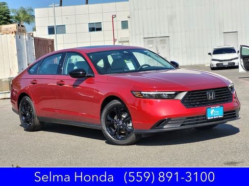 New 2025 Honda Accord SE image 1