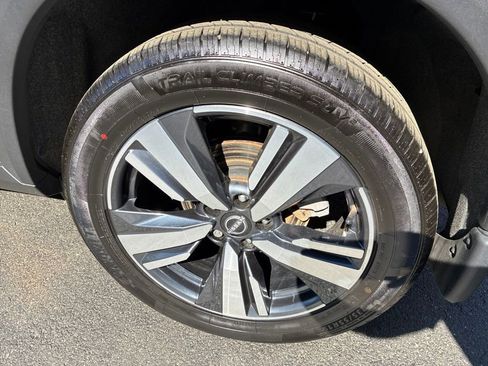 Certified 2023 Nissan Rogue SL w/ SL Premium Package AWD/4WD image 10