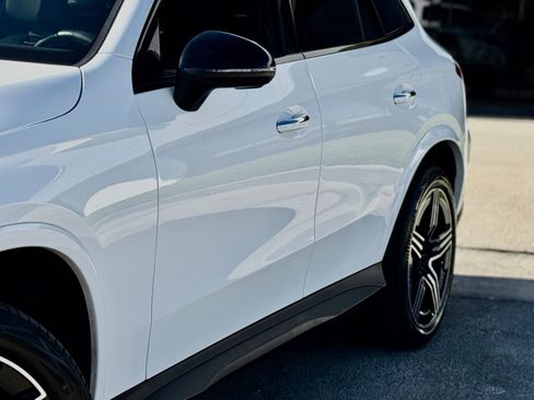 Used 2023 Mercedes-Benz GLC 300 image 5