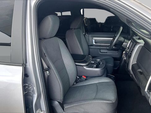 Used 2024 RAM 1500 Warlock AWD/4WD image 9