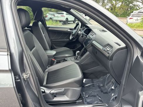 Used 2024 Volkswagen Tiguan SE R-Line FWD image 28
