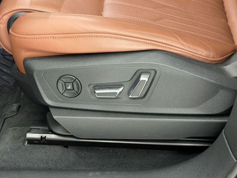 Used 2022 Audi e-tron Chronos AWD/4WD image 14