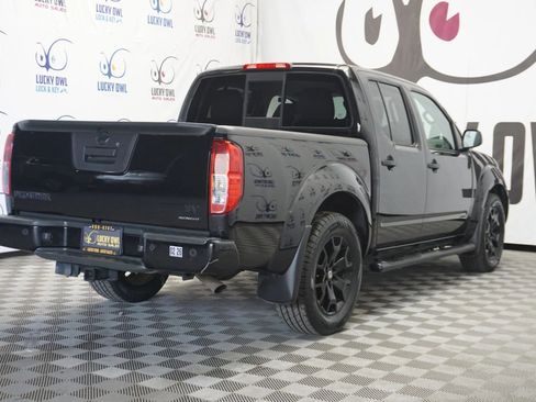 Used 2020 Nissan Frontier SV w/ Midnight Edition Floor Mats image 4