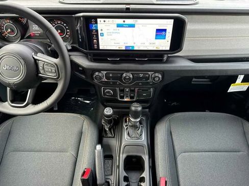 New 2026 Jeep Gladiator Sport image 13