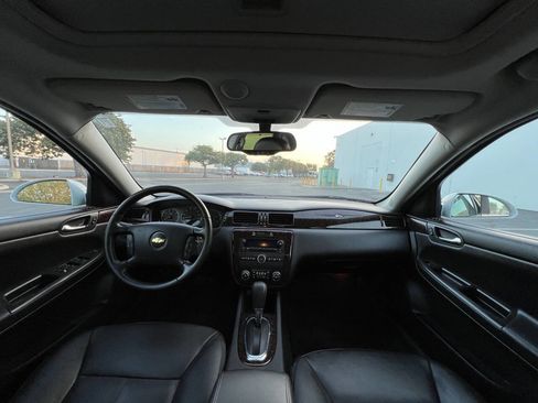 Used 2013 Chevrolet Impala LTZ image 17