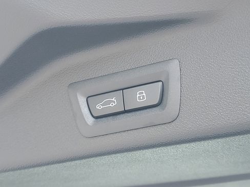 New 2026 BMW X5 xDrive40i w/ Premium Package AWD/4WD image 28