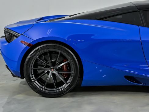 Used 2018 McLaren 720S Performance RWD image 13