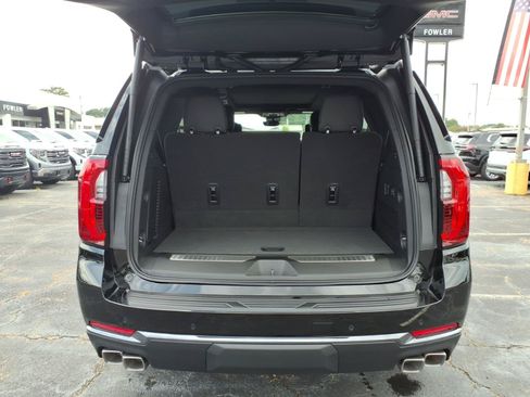 New 2026 GMC Yukon Denali Ultimate AWD/4WD image 6