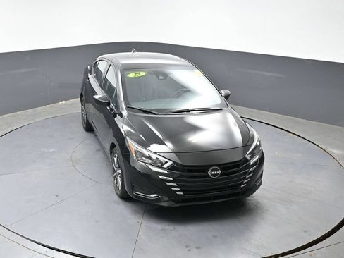 Used 2025 Nissan Versa SV FWD image 43