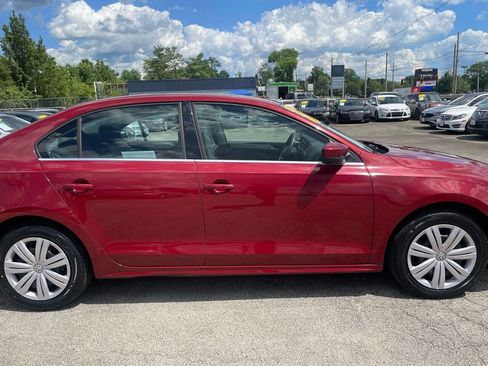 Used 2017 Volkswagen Jetta S image 4
