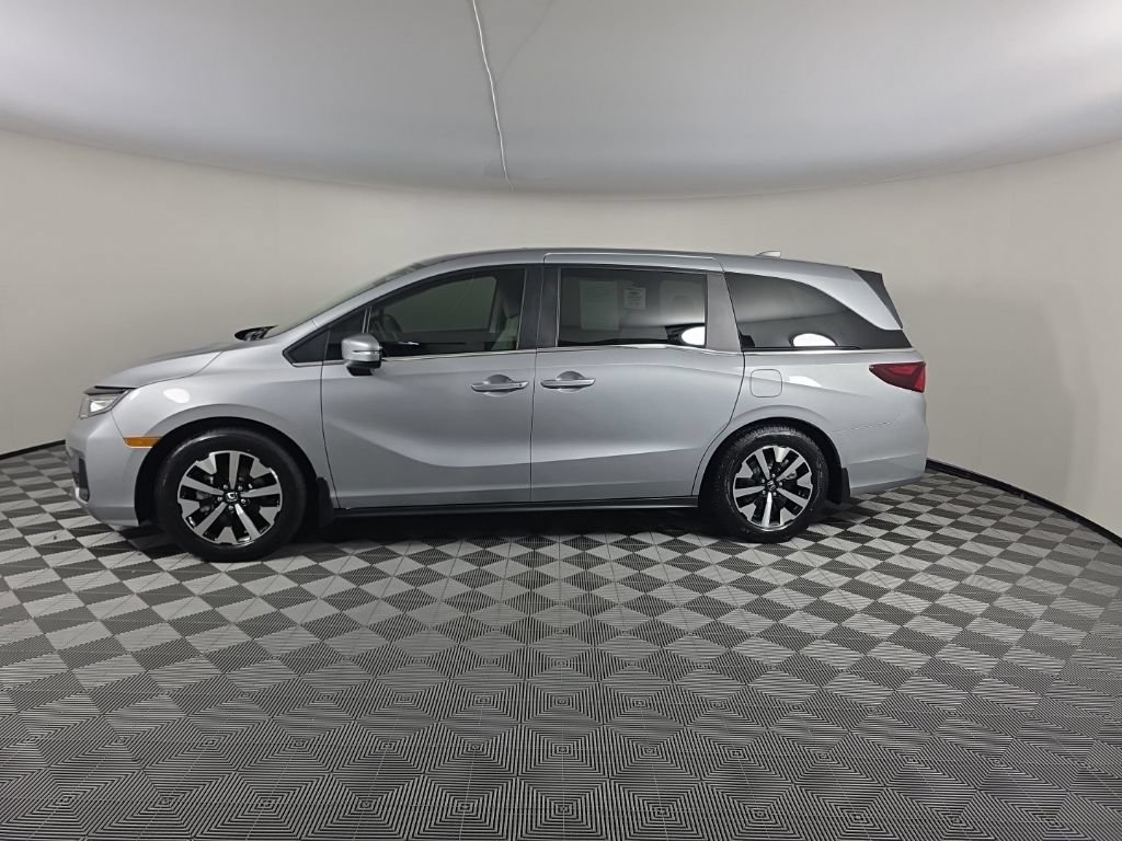 Used 2026 Honda Odyssey EX-L image 2