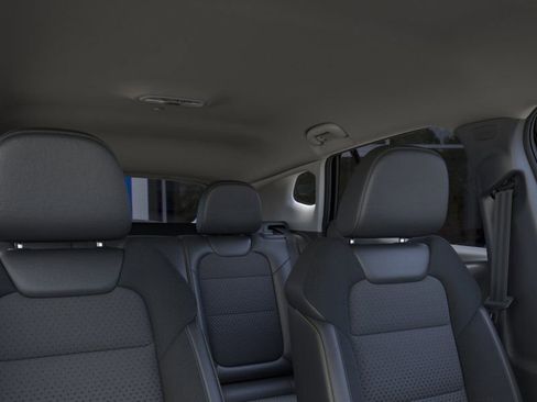 New 2026 Chevrolet Trax LT image 24