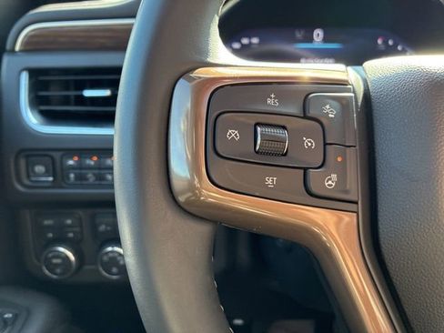 Used 2024 Chevrolet Suburban High Country image 30