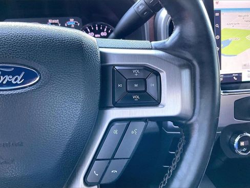 Used 2022 Ford F250 Platinum w/ FX4 Off-Road Package image 19