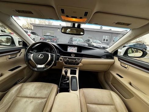Used 2014 Lexus ES 350 w/ Luxury Package image 17