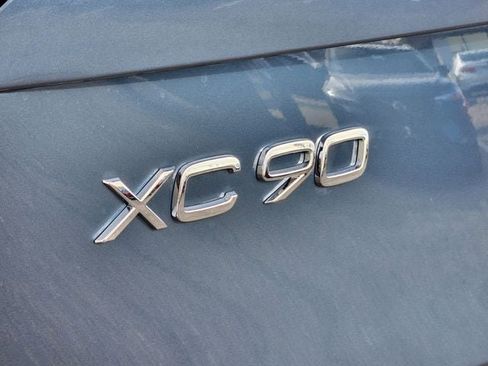 New 2026 Volvo XC90 B5 Core image 17