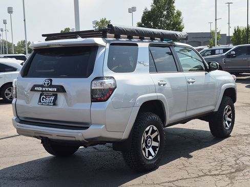 Used 2021 Toyota 4Runner TRD Off-Road AWD/4WD image 3