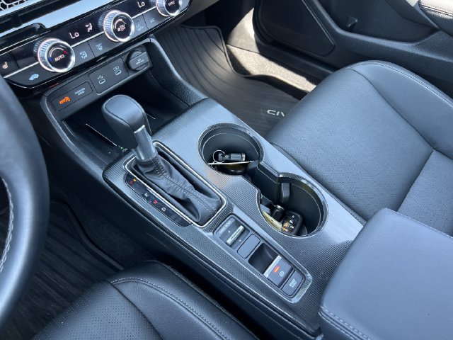 Used 2025 Honda Civic Sport image 25