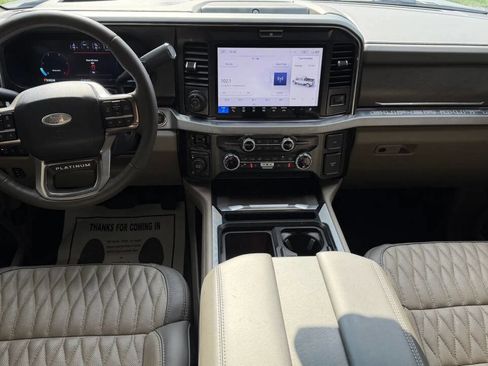 Used 2026 Ford F250 Platinum w/ Platinum Plus Package image 18