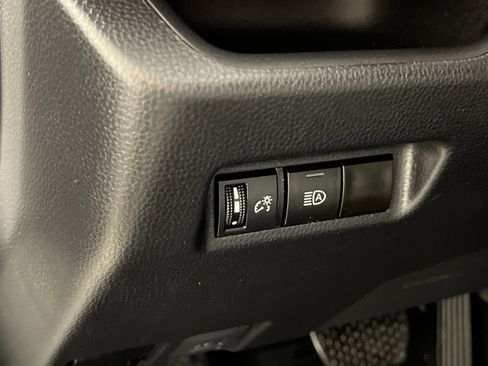 Used 2024 Toyota RAV4 XLE image 31