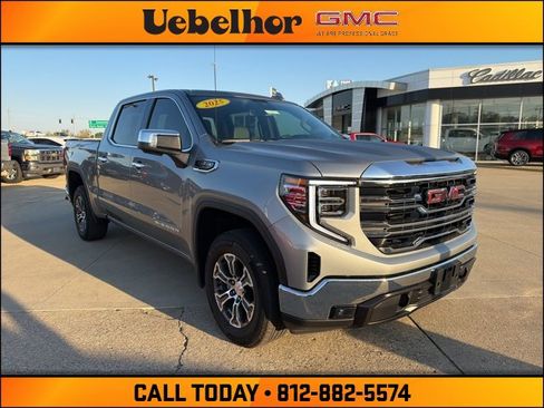 Used 2025 GMC Sierra 1500 SLT image 1