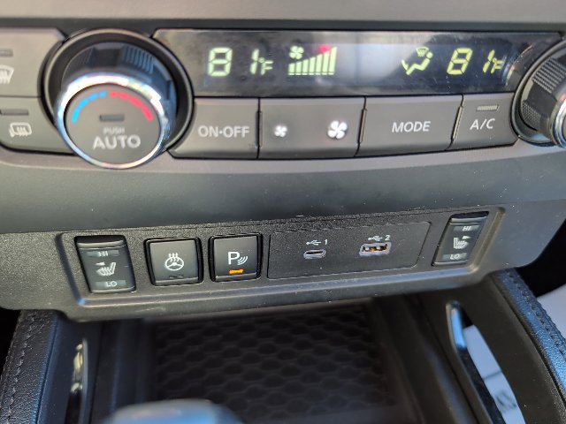 Used 2022 Nissan Frontier PRO-4X w/ Pro-4X Premium Package AWD/4WD image 21