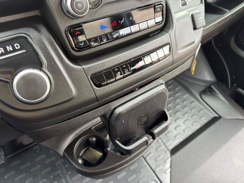 Used 2024 RAM ProMaster 3500 w/ Delivery Van Package FWD image 28