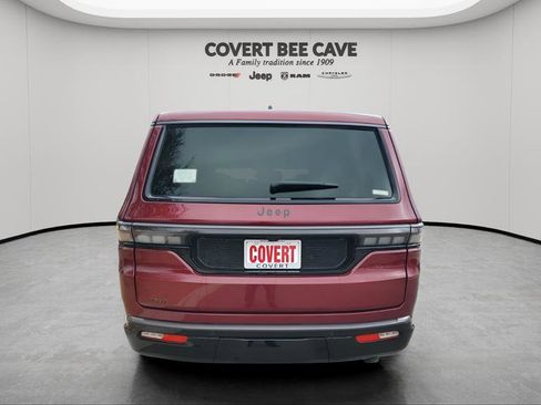 New 2026 Jeep Grand Wagoneer Limited image 8