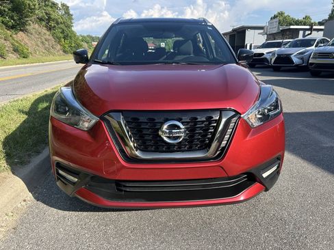 Used 2019 Nissan Kicks SR FWD image 5